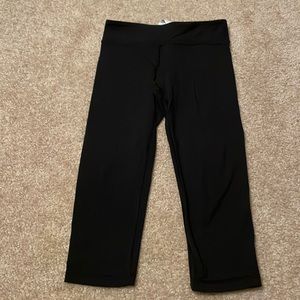Ivivva black crop leggings - sz 10